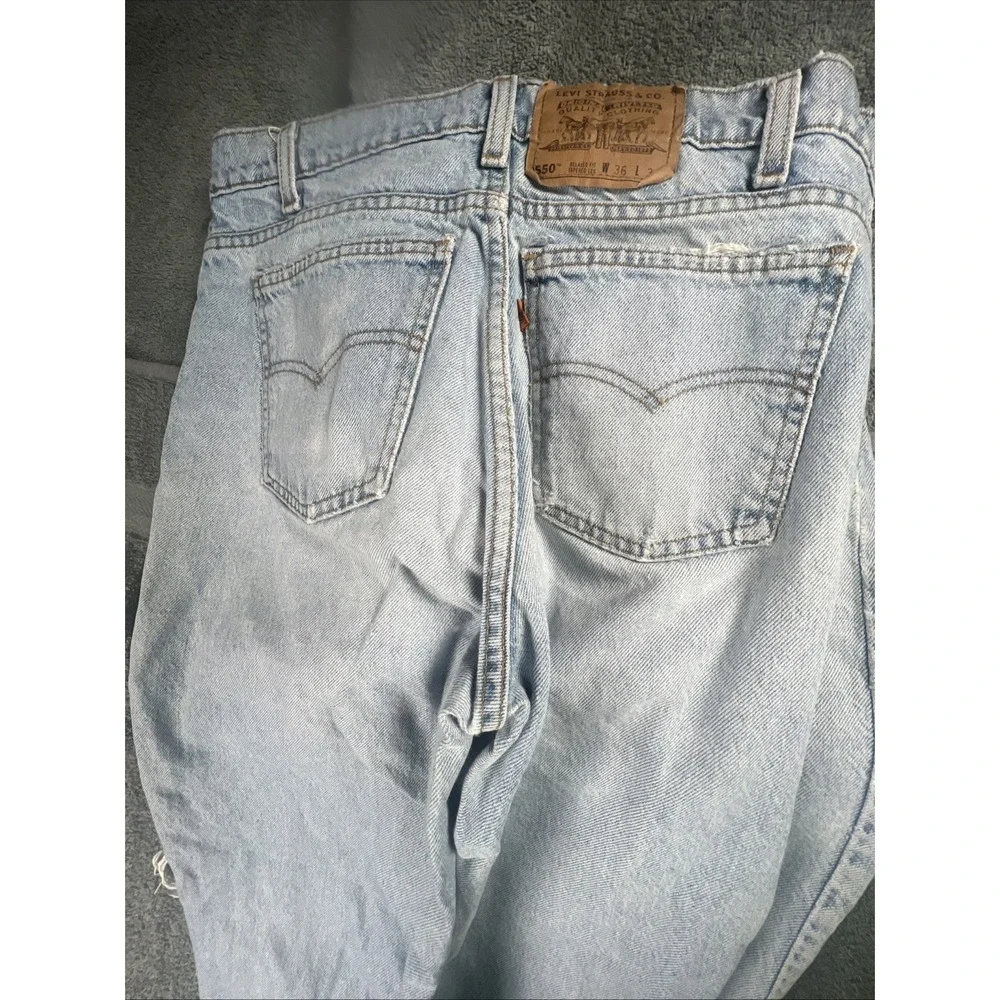 Vintage 90s Levi's 550 Distressed Mens Jeans, 36W 34L, Relaxed Fit Tapered‎ Leg